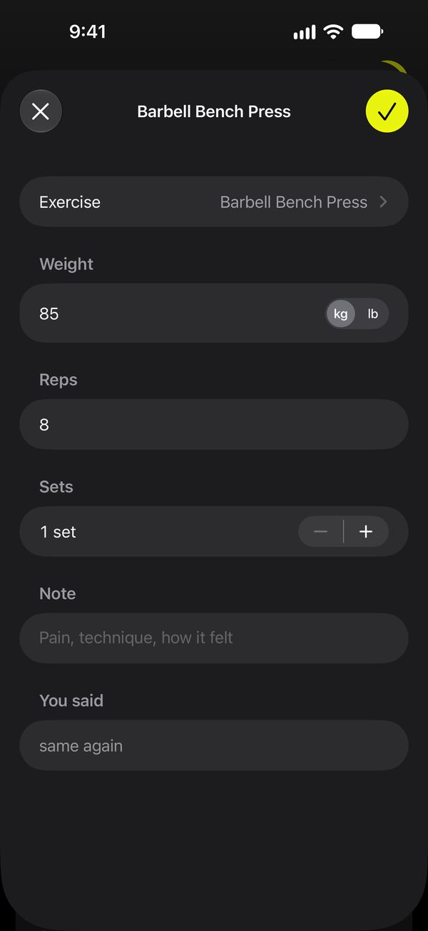 The review form with a bench press set filled in from history.